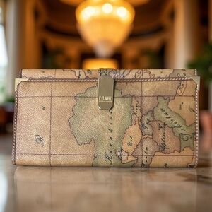 Alviero Martini Prima Classe Large Clutch Wallet Gold Plated Hardware World Map